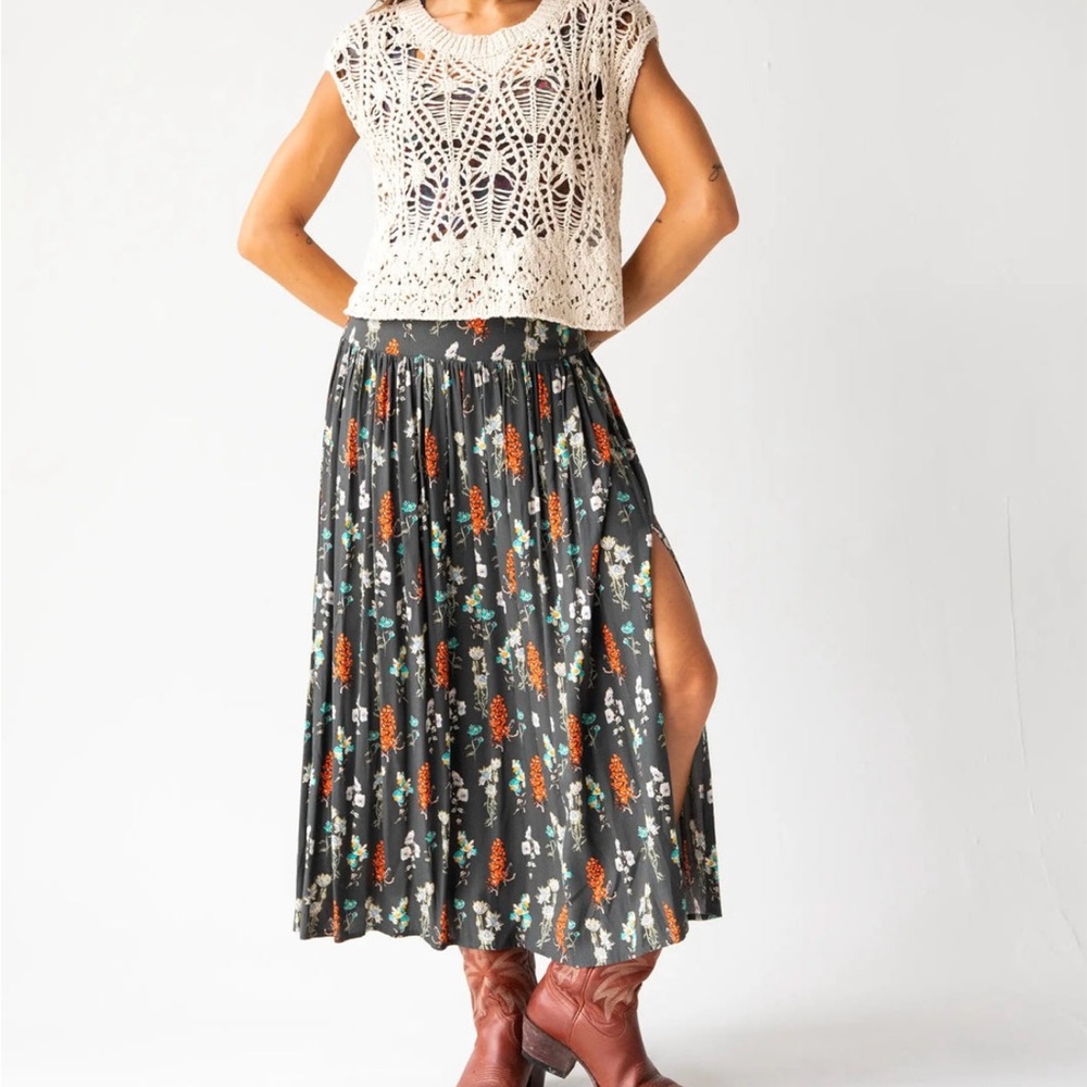 Natural Life boho Addie Floral Pleated Skirt XS NWOT